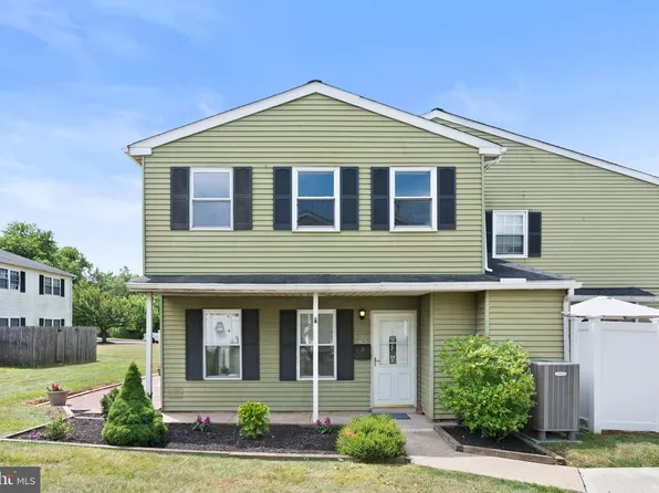 206 Washington Ct, Telford, PA 18969