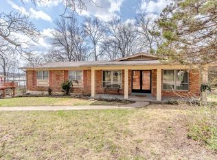 1218 Wissmann Dr, Ballwin, MO