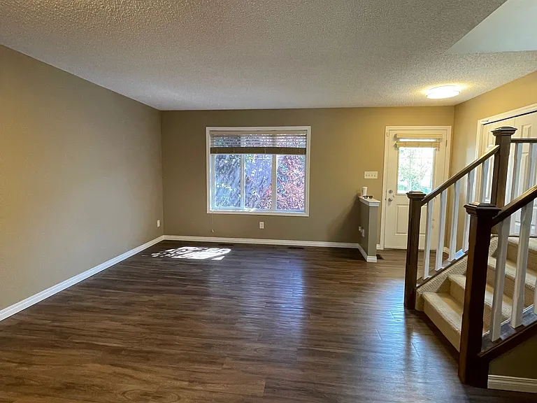 7685 Schmid Cres NW — Photo 13