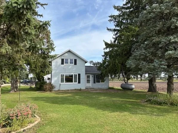 310 Sportsman Rd, Pickett, WI 54964