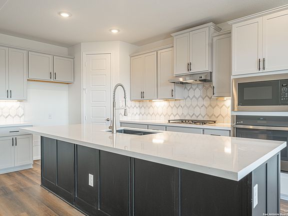 4th image of 10058 Mulhouse Dr