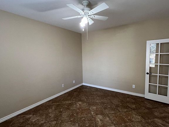 3rd image of 1475 E Tonto Dr