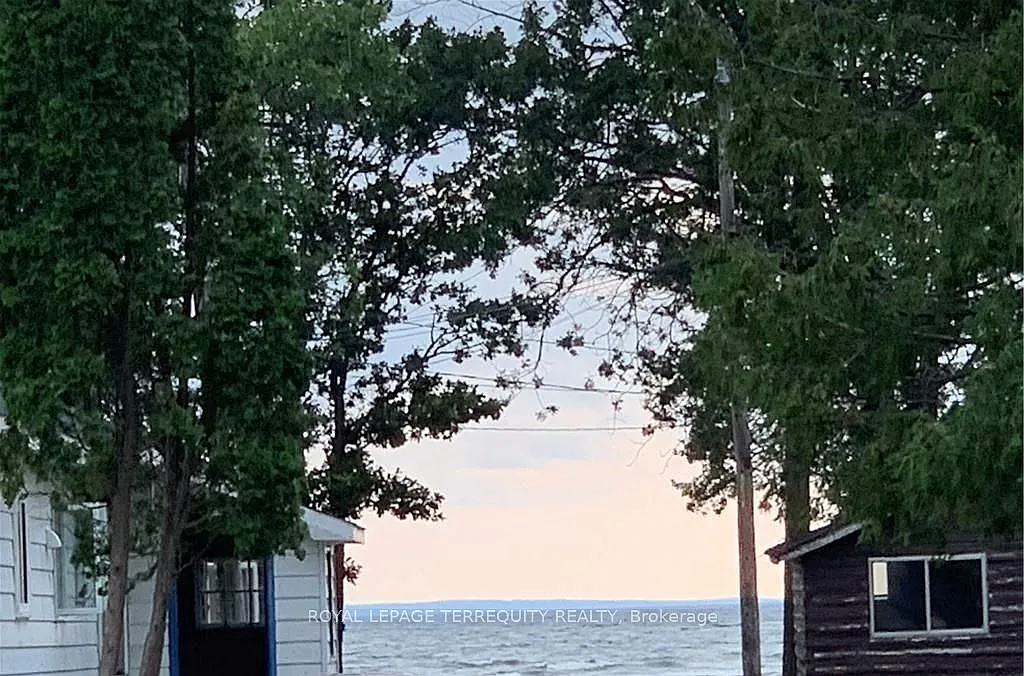 2 bed, $1,900 — Photo 2
