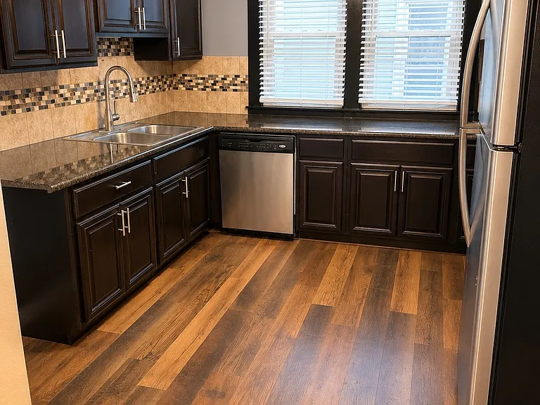 359 Colvin Ave #LOWER — Photo 4