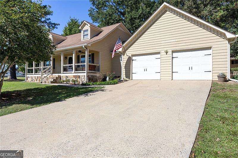 1st image of 702 Calloway Dr