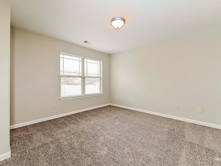 633 Stevens Pl — Photo 11