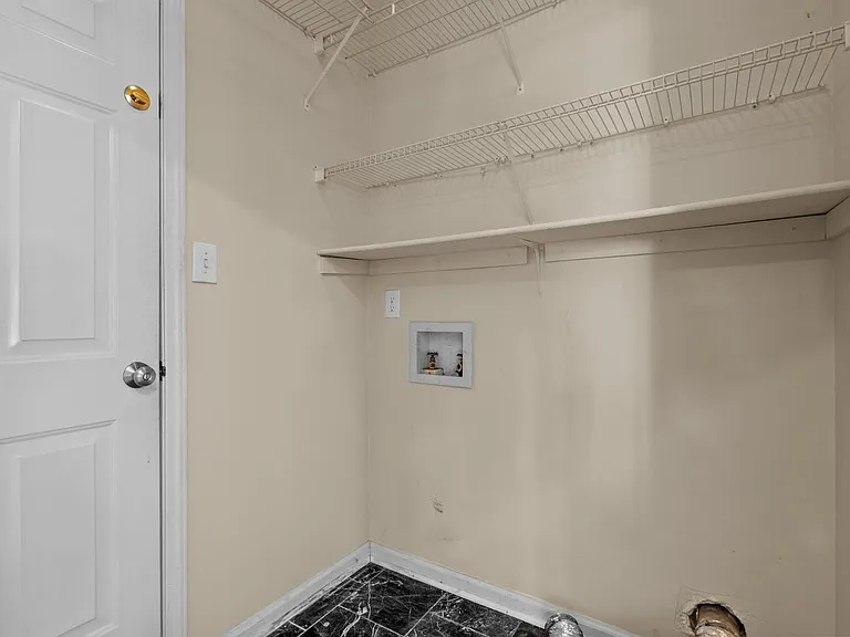 2400 Buckwater Ct — Photo 28