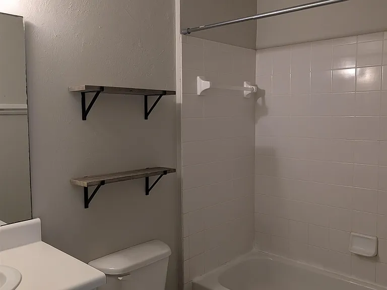 4234 Augustus Oak Ct — Photo 16
