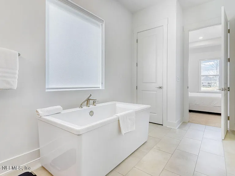 279 Bismarck Palm Rd — Photo 12
