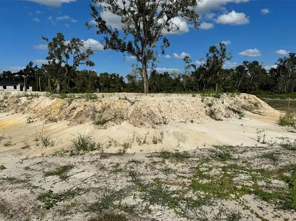 186 Cayuga St, Port Charlotte, FL 33954