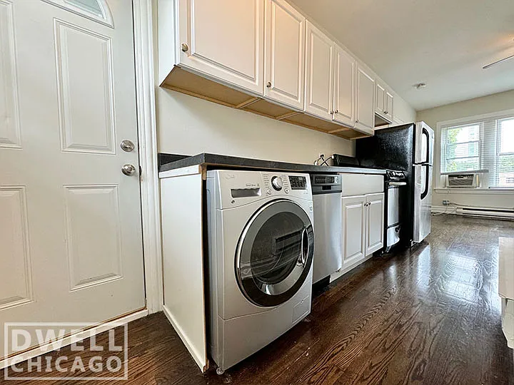 644 W Roscoe St #1N — Photo 6