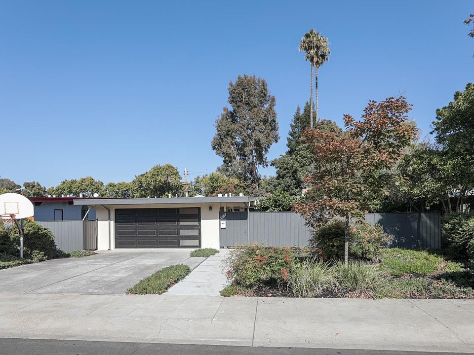 1st image of 3607 Evergreen Dr