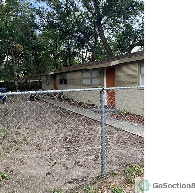 1st image of 1209 E Holland Ave