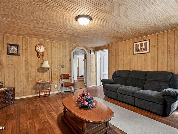 5th image of 465 Mulberry Rd