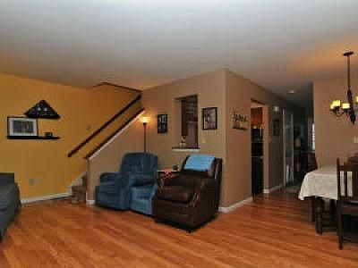 5th image of 162 S Orchard Ave