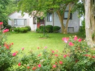 35 Alleghany Rd, Hampton, VA 23661