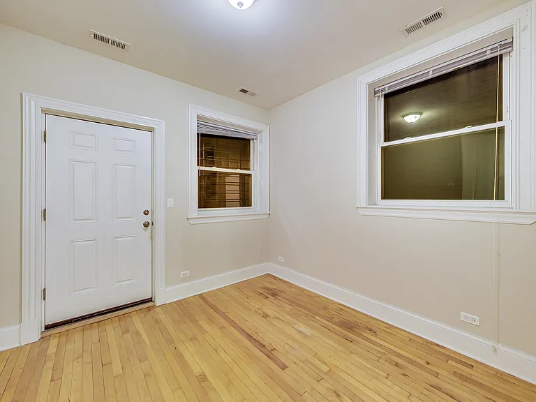 2621 W Leland Ave #1 — Photo 22