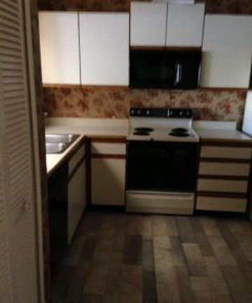 5th image of 180 Limewood Pl #A