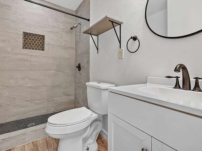 4530 Stanford Ct — Photo 14