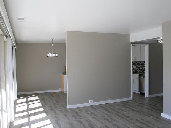 3rd image of 3815 Harrison St APT 103