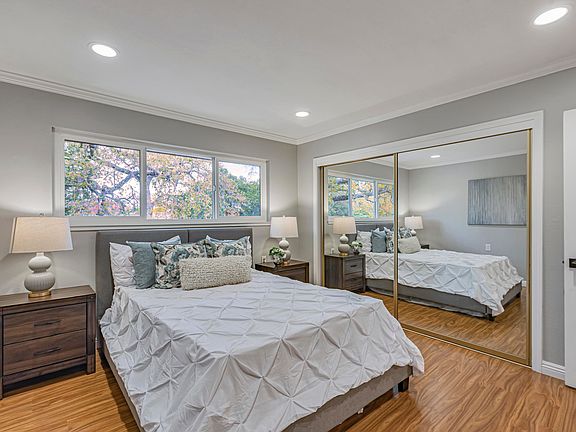 2nd image of 14225 Lora Dr APT 49