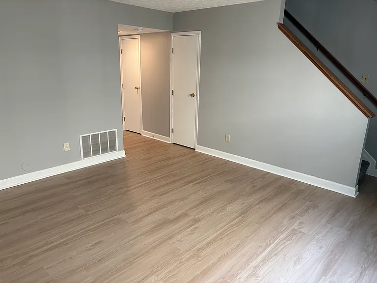 1619 N Star Ave — Photo 8