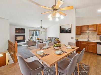 805 Canterberry COURT #C, West Bend, WI, 53090