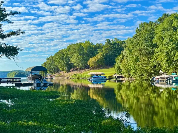 142 Long Cv #6, New London, NC 28127