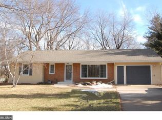 4050 Victoria St N, Shoreview, MN 55126