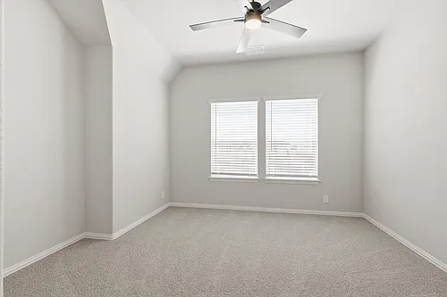 833 Daisy Corner Dr Photo 1