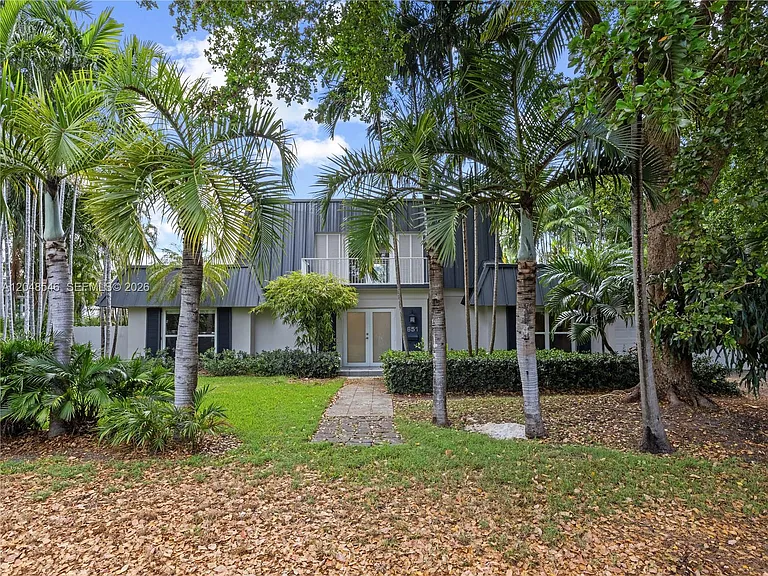 651 S Mashta Dr — Photo 63