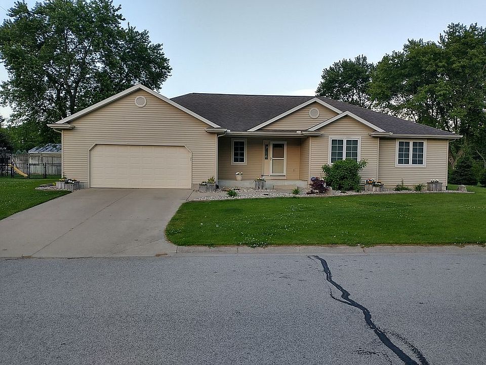 1st image of 57468 Blackhawk Dr