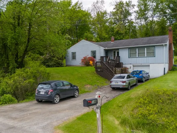 146 Southside Dr, Owego, NY 13827
