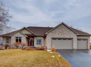 3922 Donegal Way, Eagan, MN 55122