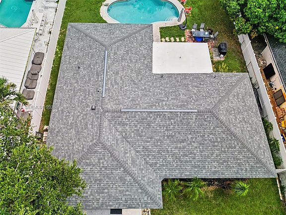 2nd image of 2359 Gabriel Ln