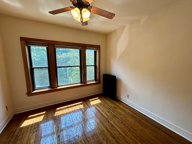 2540 N Racine — Photo 14