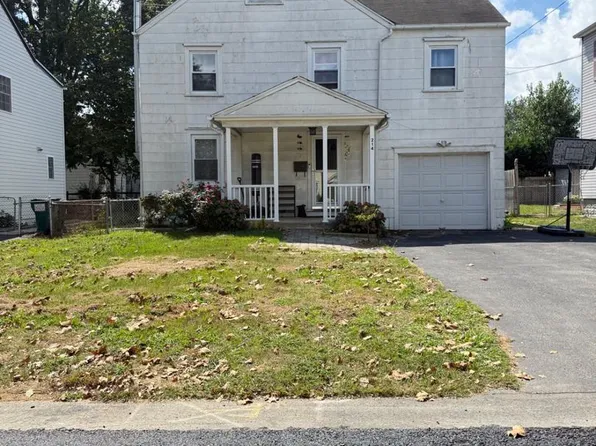 214 Pine Rd, Wallingford, PA 19086