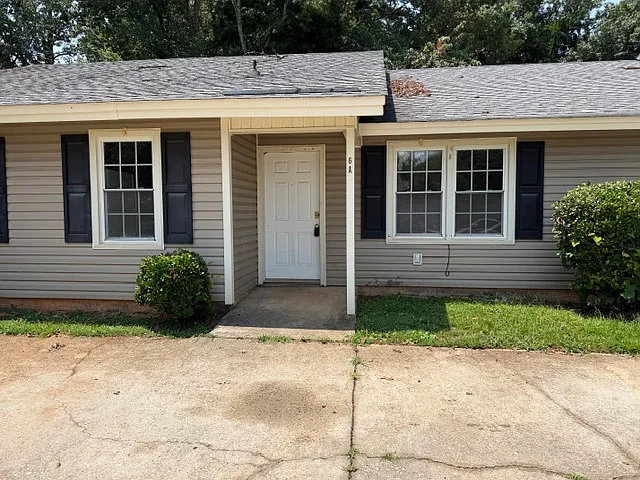 2 bed, 950 sqft, $1,000 — Photo 1
