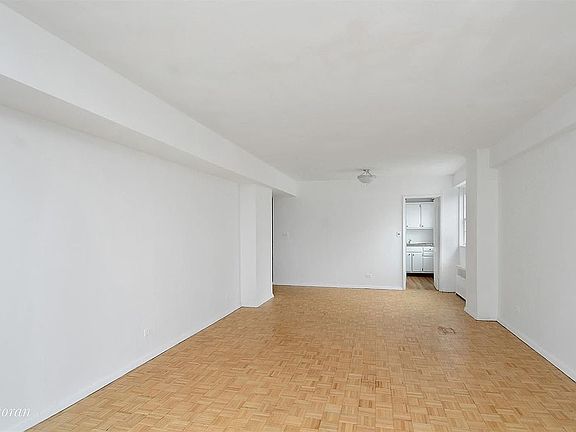 3rd image of 142 E 16th St APT 19C