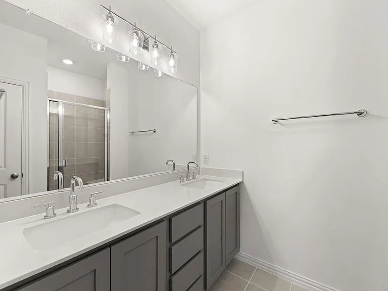 1064 Old Rosebud Dr — Photo 4