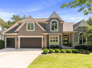 7637 Widmer Rd, Lenexa, KS 66216