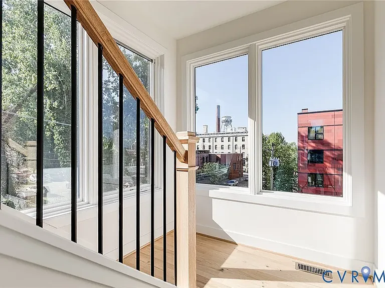 220 N 20th St #1 — Photo 23