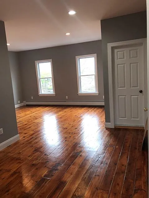 2 bed, 720 sqft, $2,450 — Photo 1