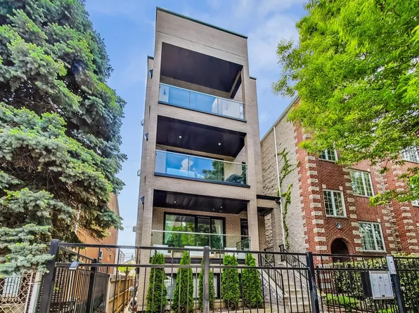 1537 W Walton St #3, Chicago, IL 60642