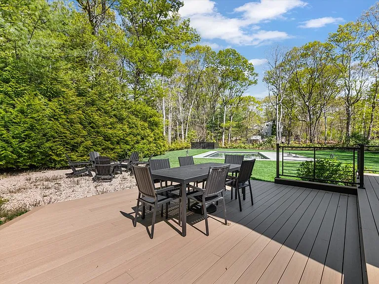 29 Roses Grove Rd — Photo 41