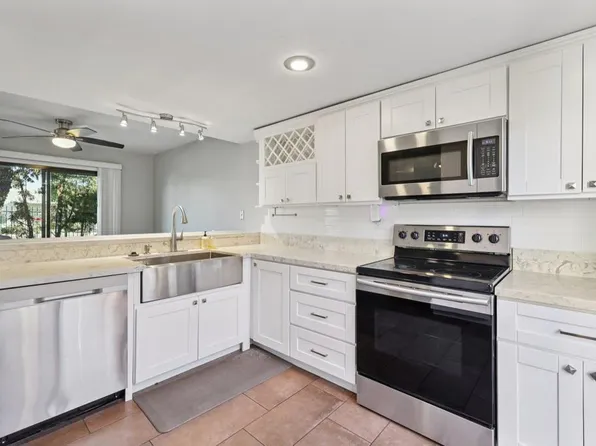 140 E El Norte Pkwy Unit 44, Escondido, CA 92026