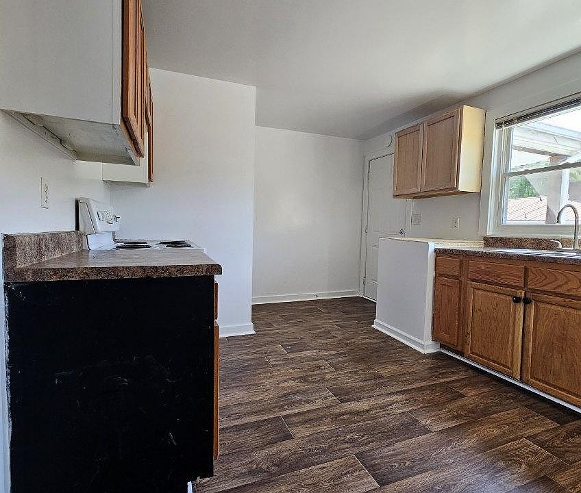 1st image of 725 Chilhowee St #3