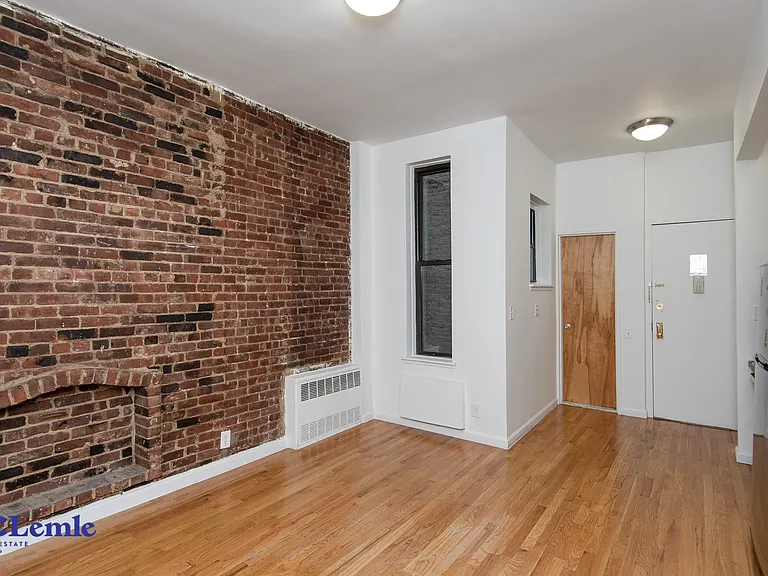 206 E 25th St #4RW — Photo 5