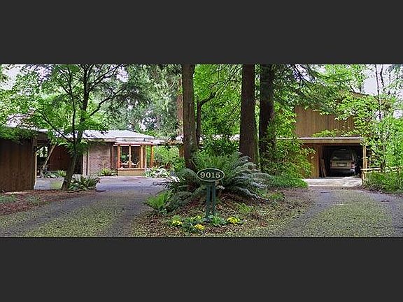 Drive to Studio which is on the right above the carport