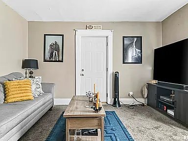 845 S Walnut St #2 — Photo 5